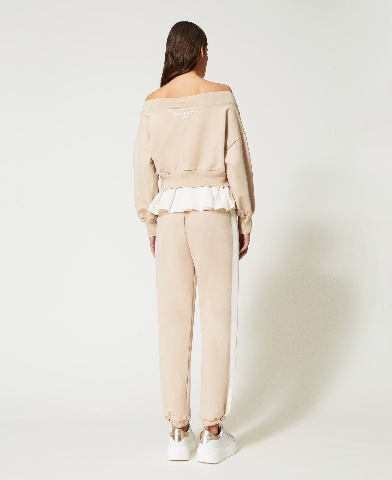 Plush fabric and poplin trousers