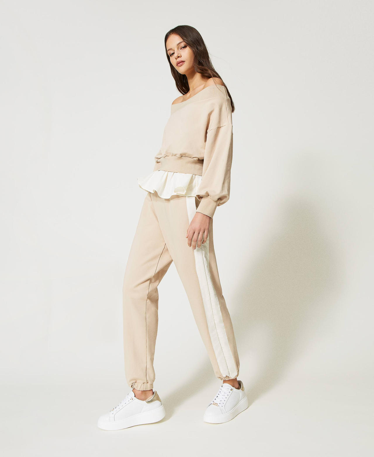 Felpa con balza in popeline