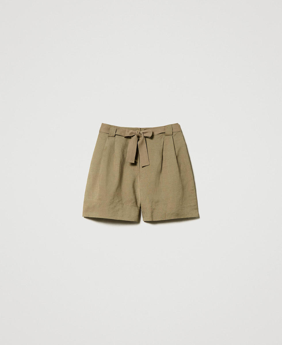 Shorts de lino mixto con cintur&oacute;n