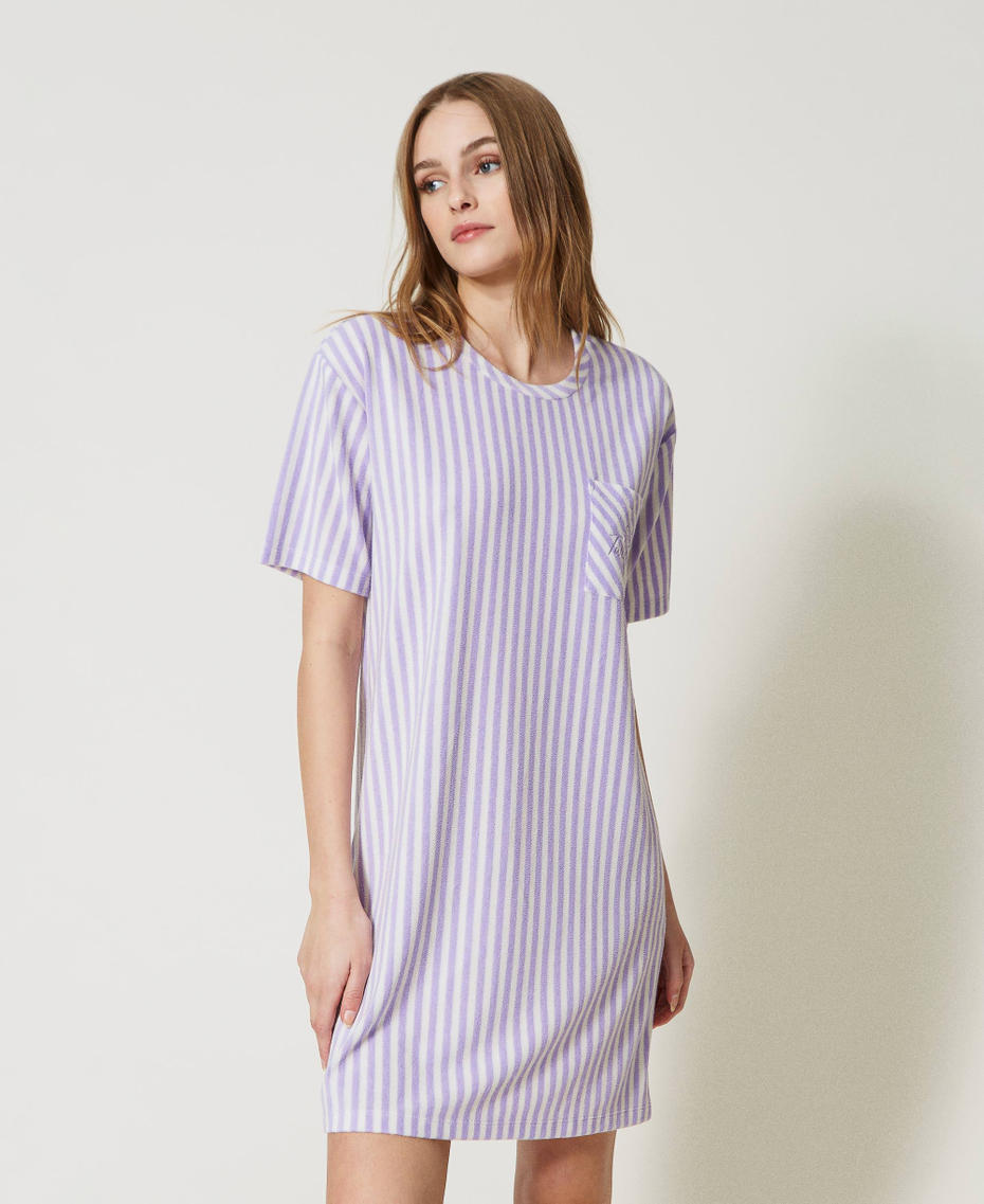 Camicia da notte in spugna a righe