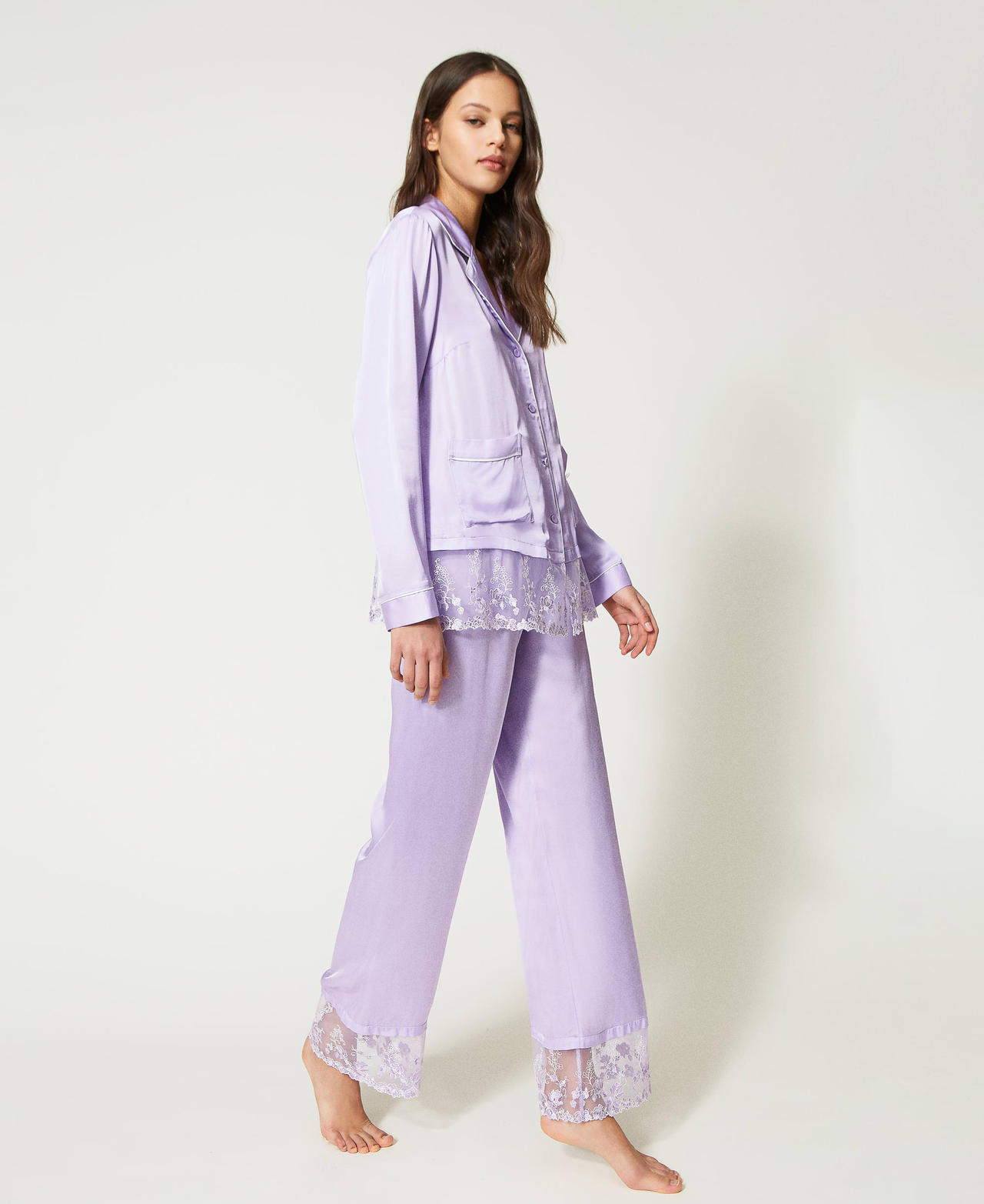 Satin pyjamas with lace