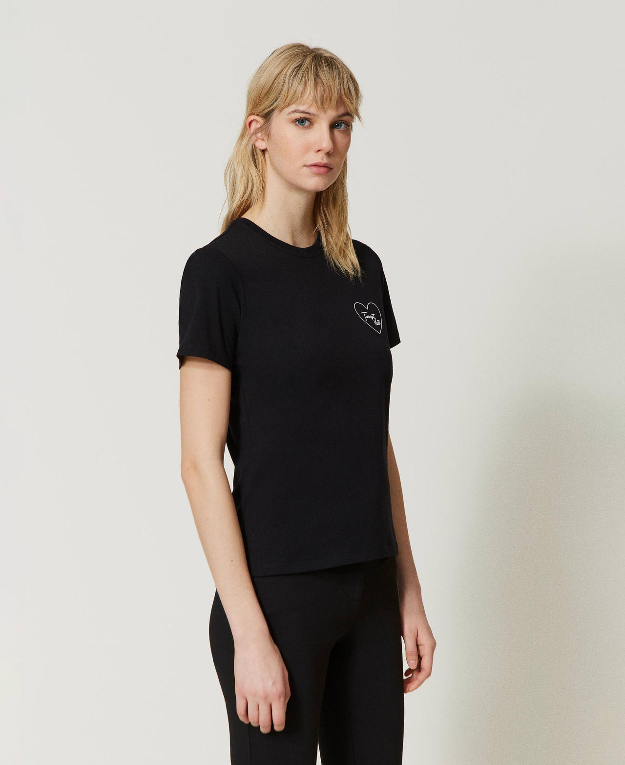 T-shirt with heart print and logo