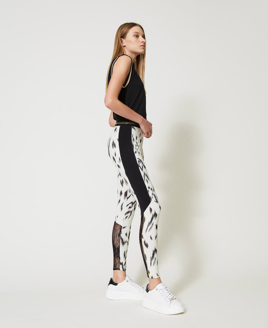Leggings with print and lace