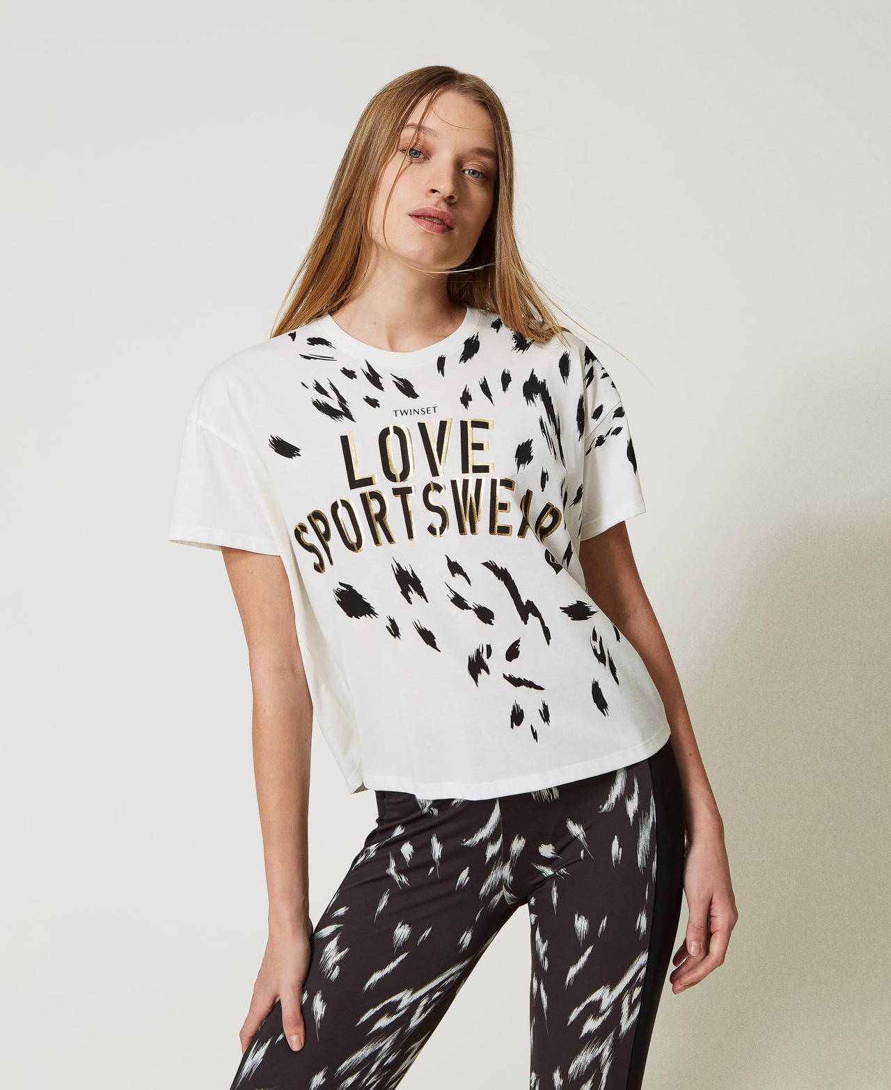 T-shirt with animal print