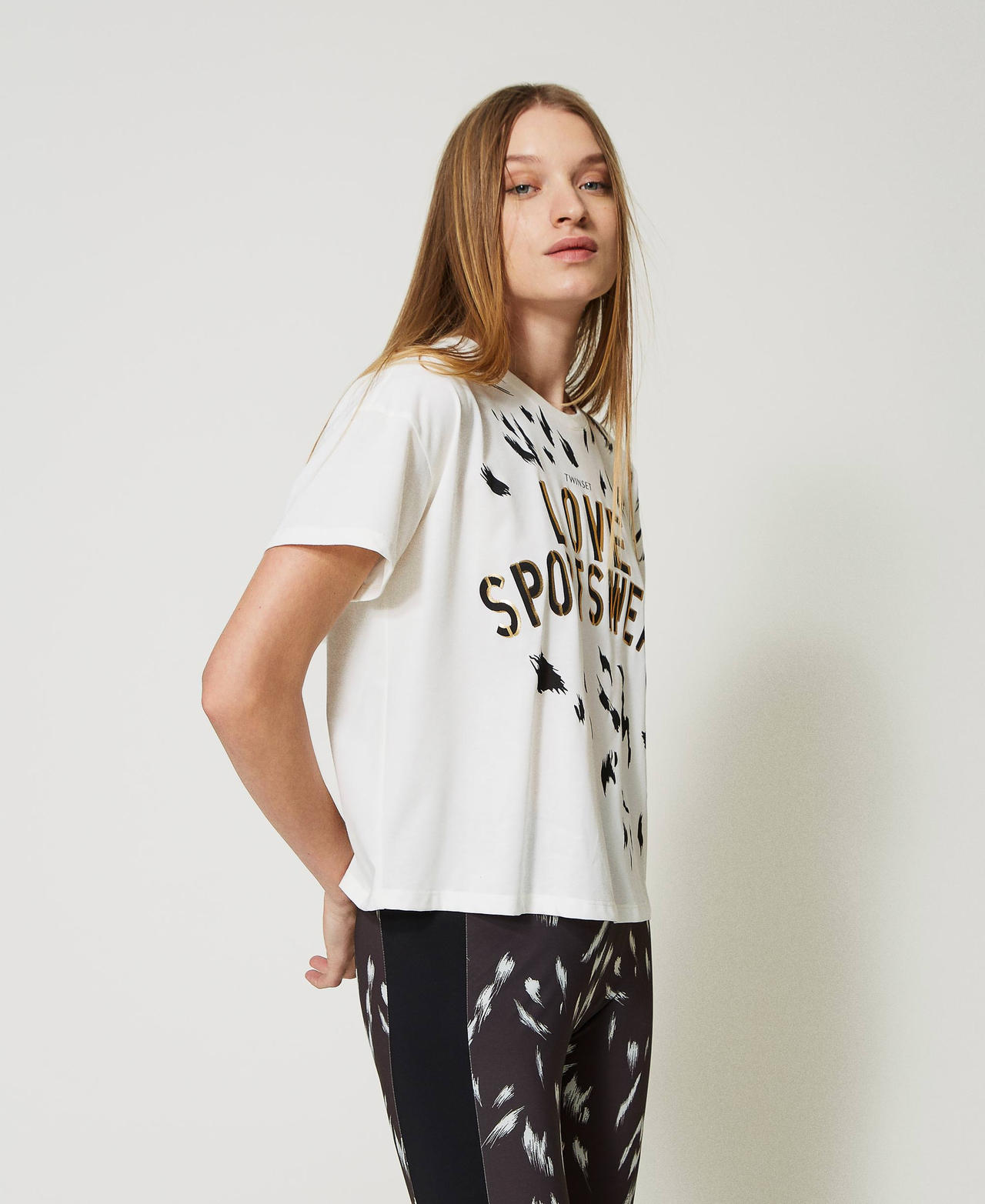 T-shirt with animal print