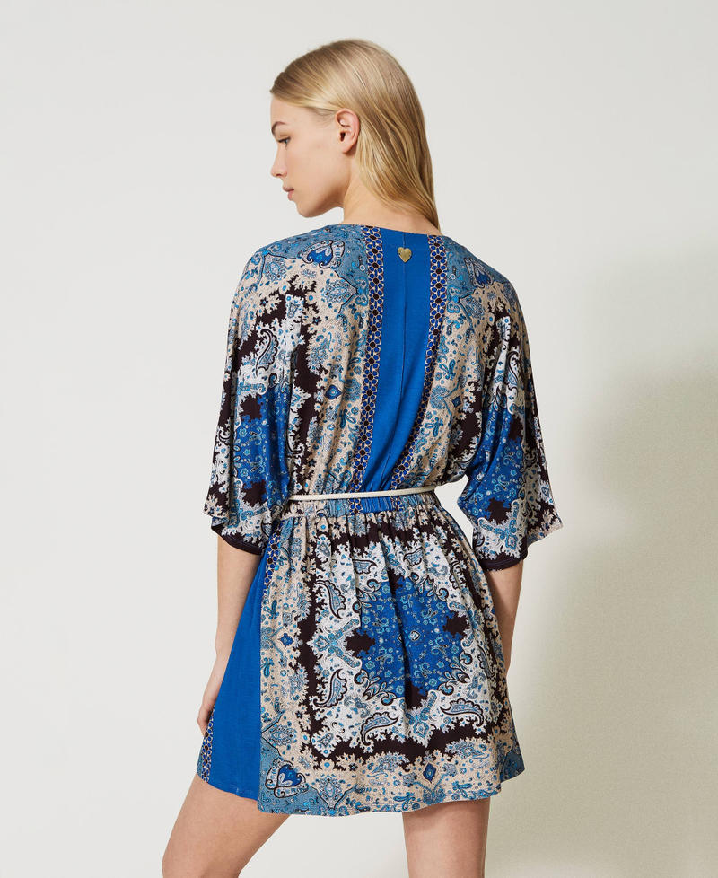 Kurzes Kleid mit Foulardprint Foulardprint „Neon Ink“-Blau Frau 231LM2CBB-03