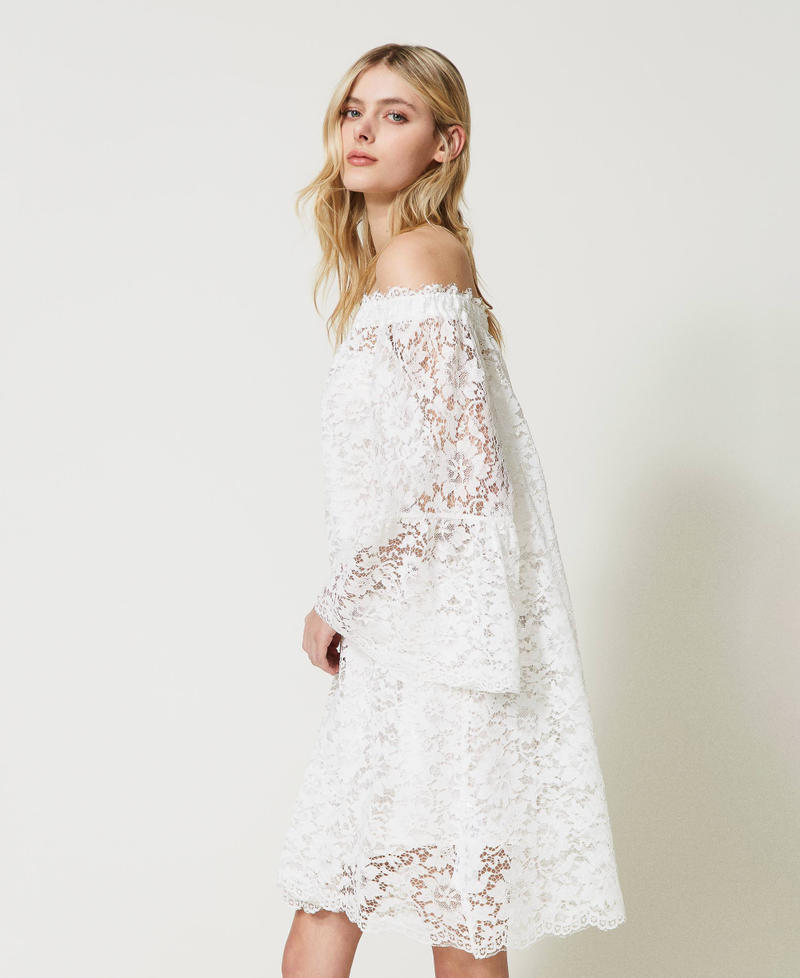 Caftan court en dentelle macramé