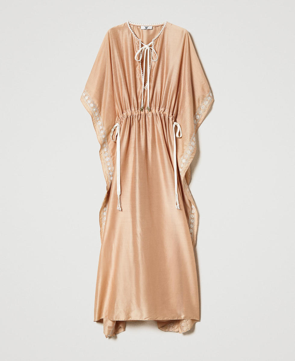 Caftan long en mousseline avec broderie