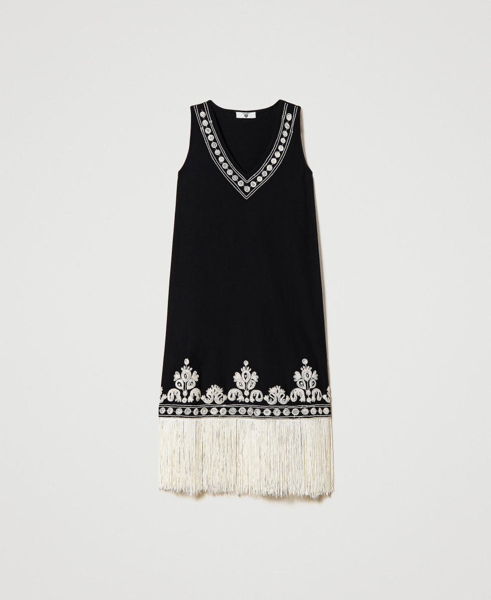 Robe courte avec broderie et franges