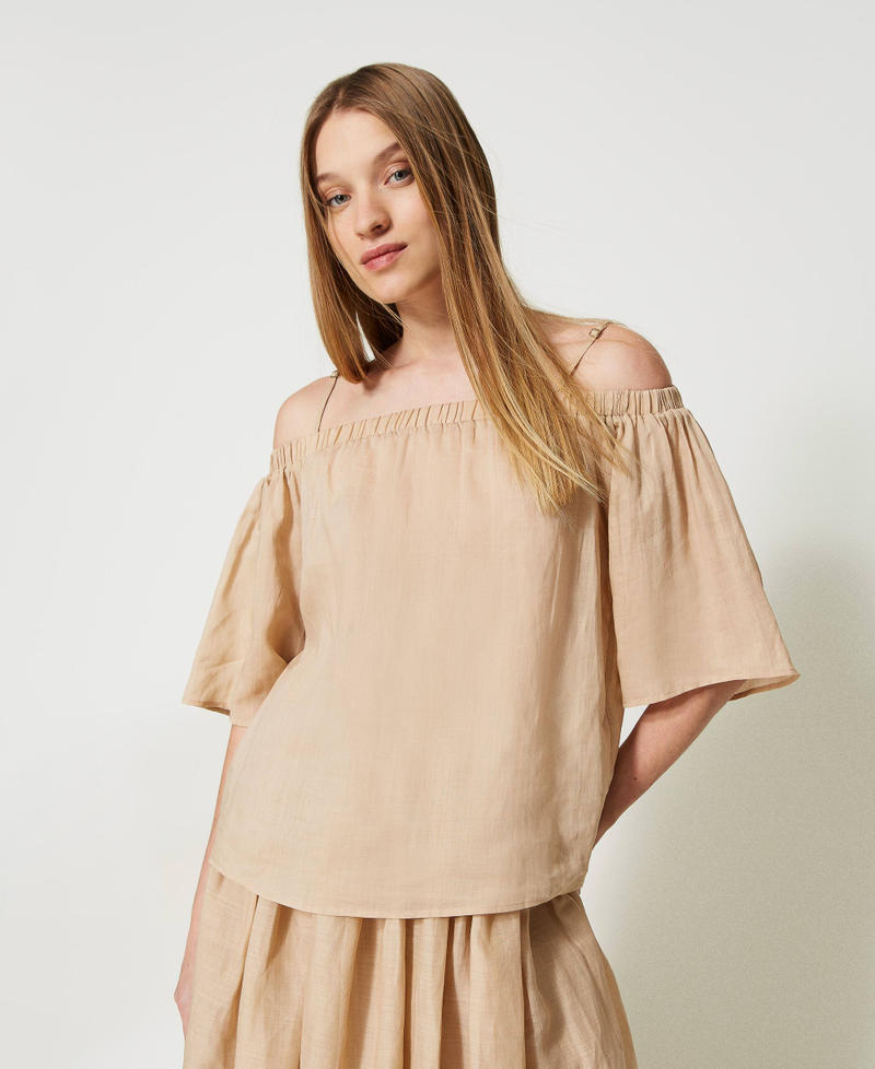 Off-shoulder ramie blouse