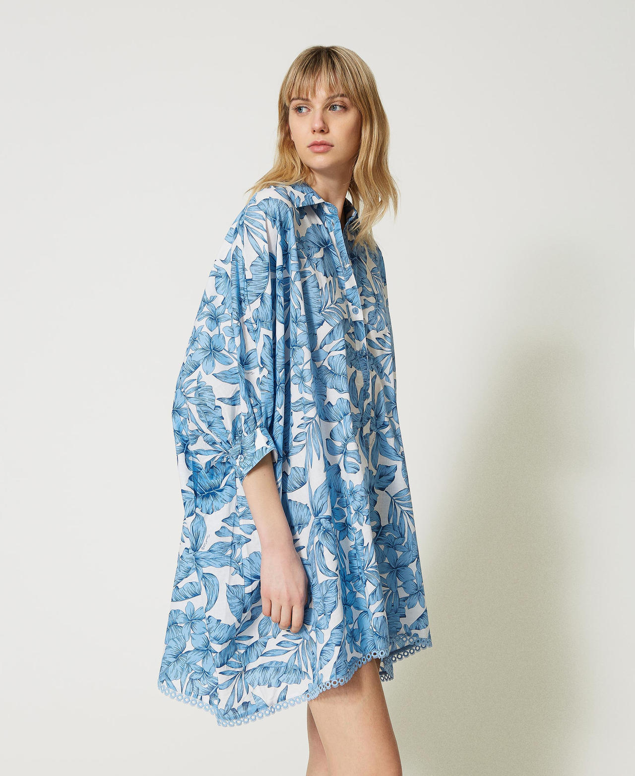Oversize-Hemd aus Musselin Palmenprint „Granada Sky“-Blau Frau 231LM2PAA-03