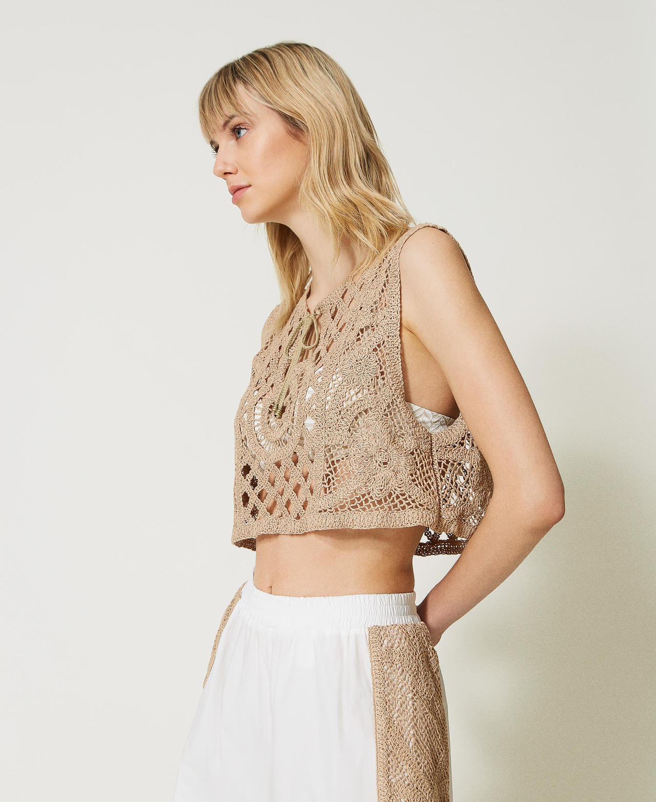 Top cropped in macramè Beige "Caribbean Beach" Donna 231LM2SMM_10580_02