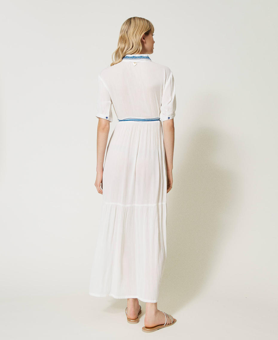 Robe chemisier longue avec broderie