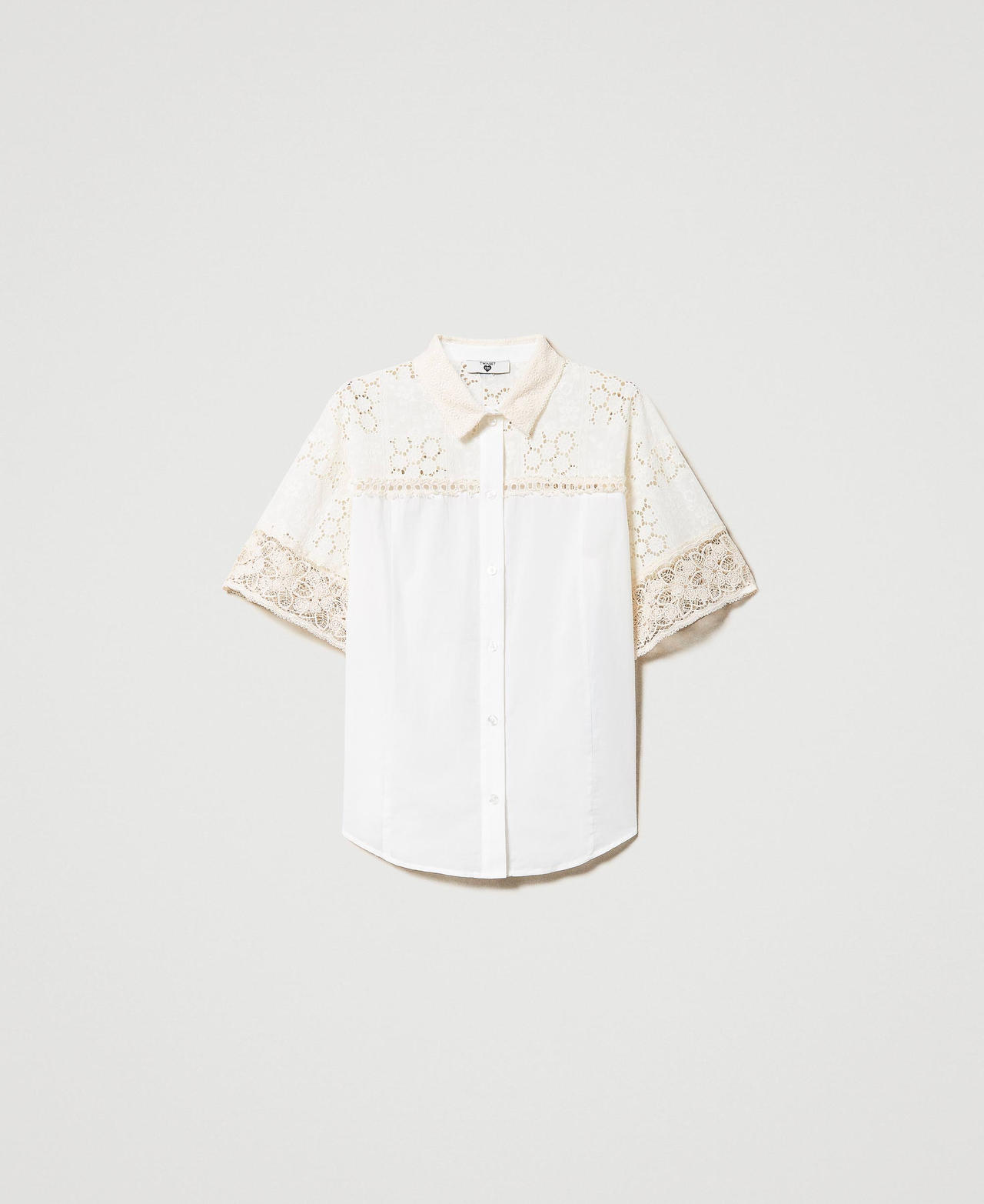 Poplin shirt with broderie anglaise and lace