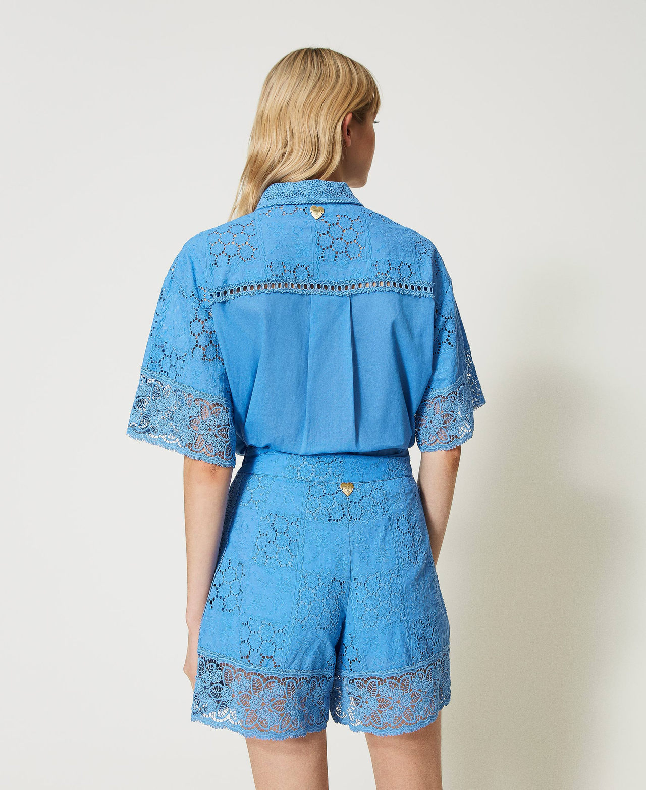 Shorts in sangallo con macramè Blu "Granada Sky" Donna 231LM2YCC_10559_03