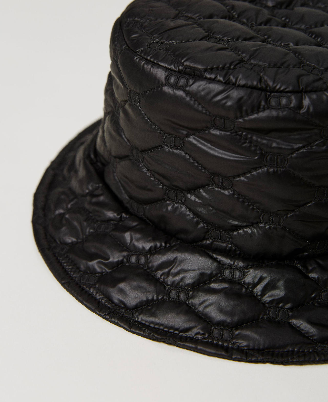 Quilted fisherman s hat with Oval T Woman Black TWINSET Milano