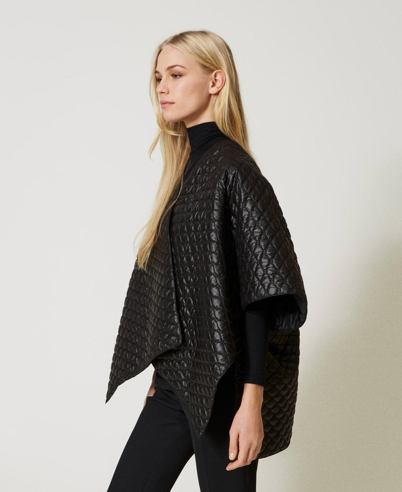 Quilted poncho with Oval T Black Woman 231TA4330-02