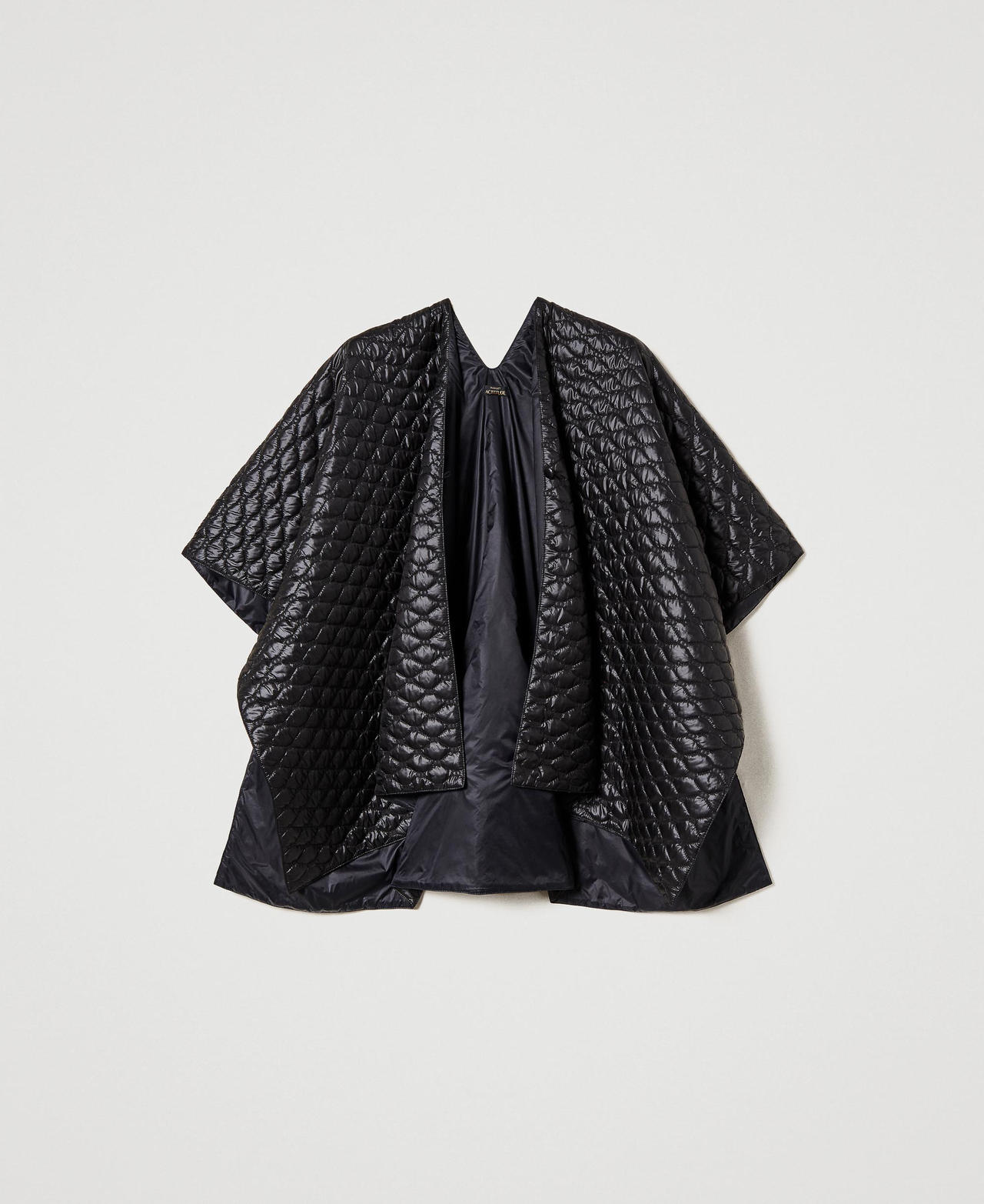 Quilted poncho with Oval T Black Woman 231TA4330-0S