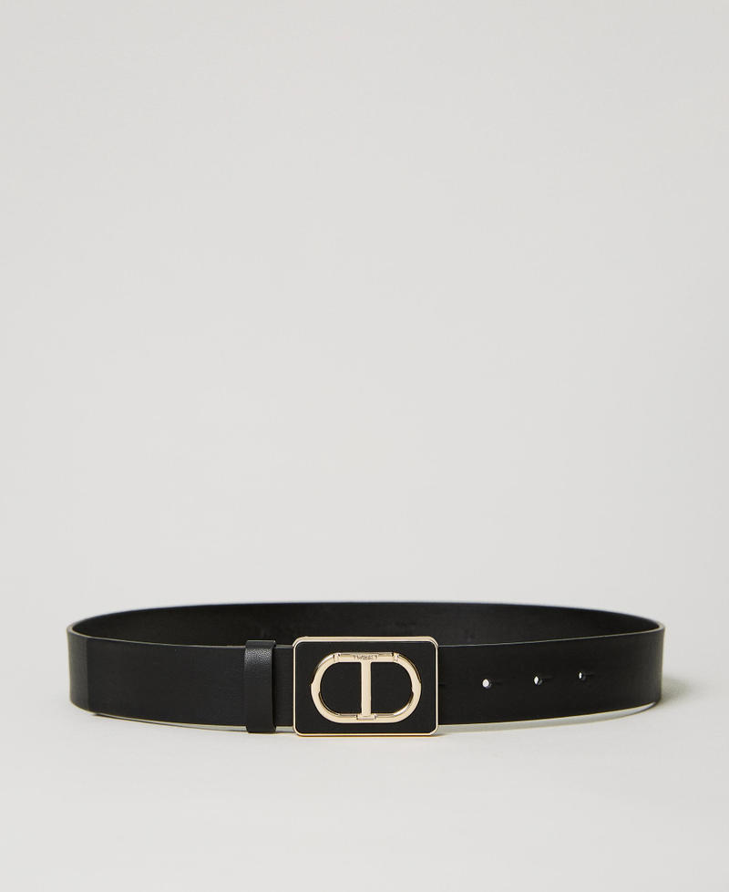 Belt with enamelled Oval T buckle