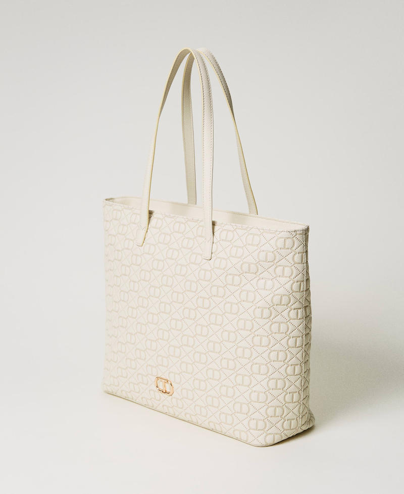Shopper with embossed Oval T