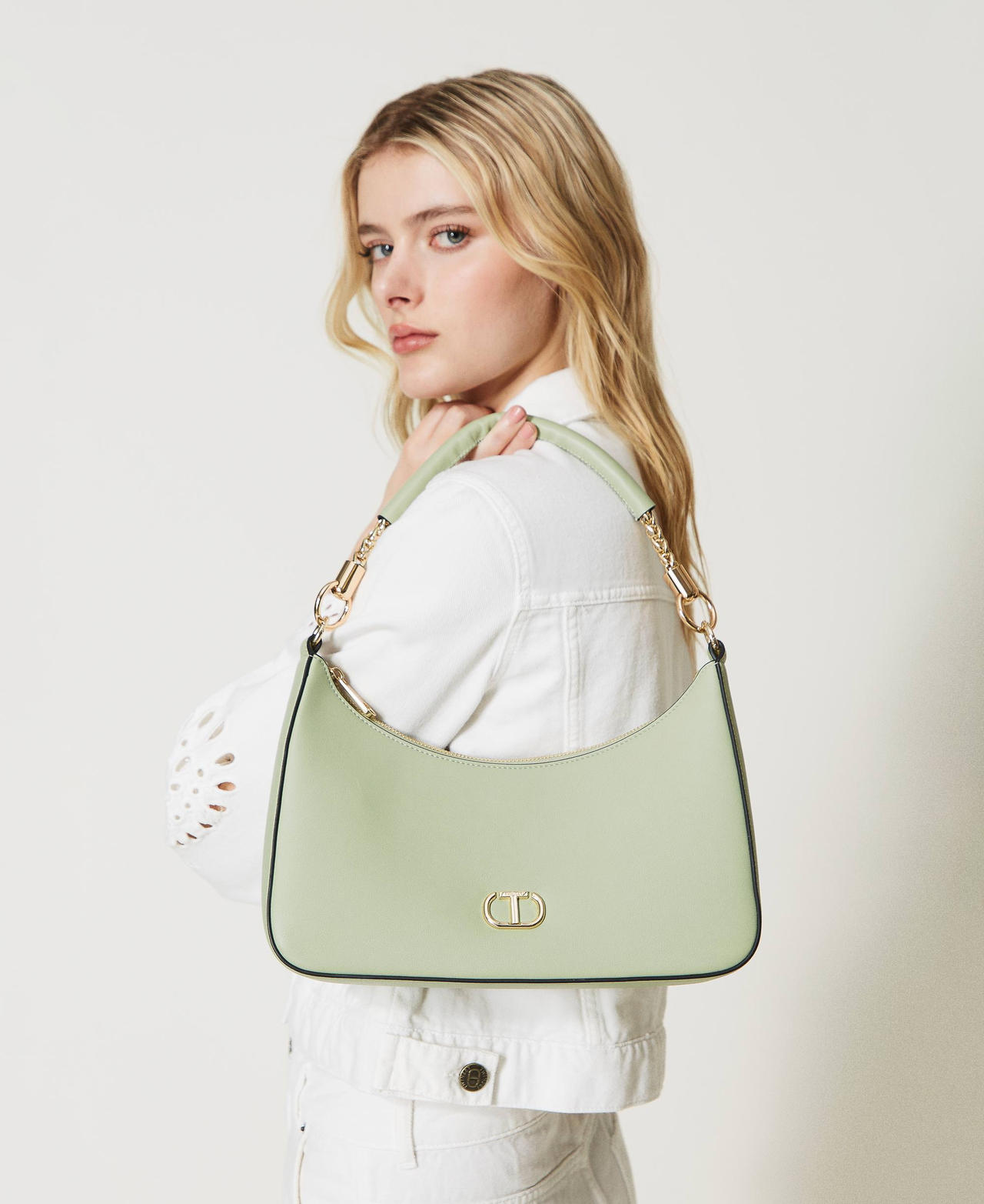Hobo bag with torchon chains Light Sage Woman 231TB7241_10454_0S