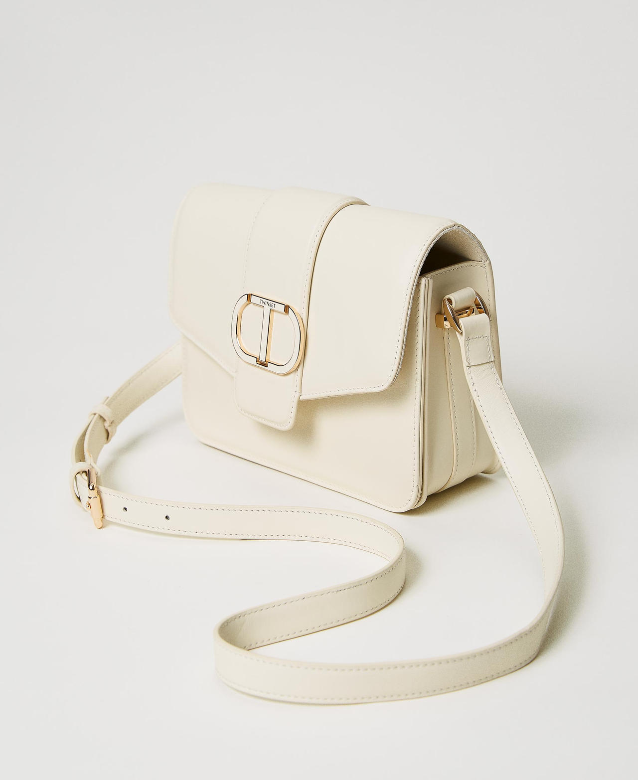 ‘Amie’ leather shoulder bag