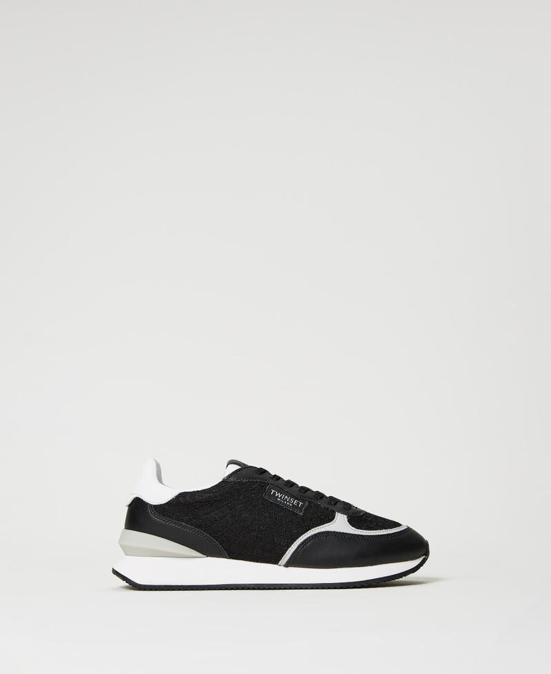 Sneakers con inserti in pizzo Nero Donna 231TCP040_00006_01