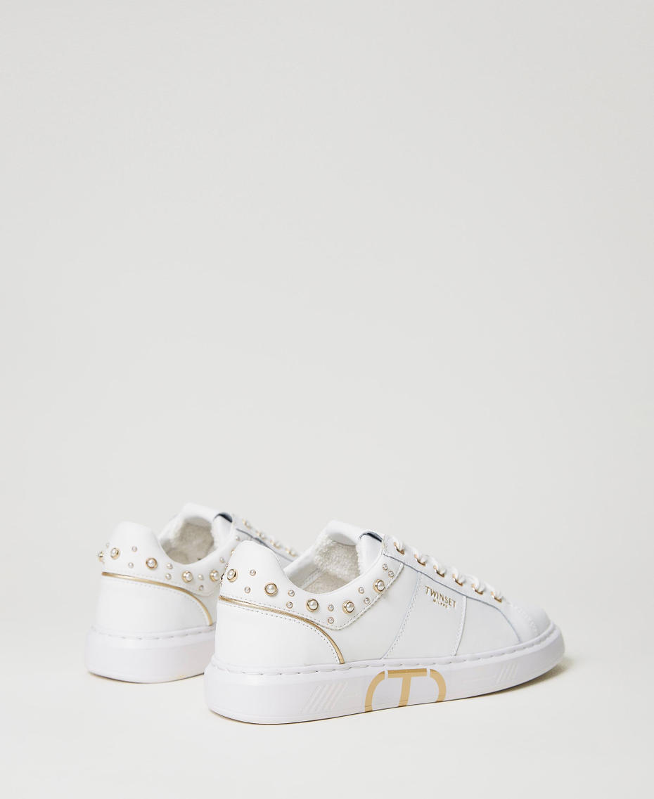 Trainers with pearls White Woman 231TCP060_00001_03
