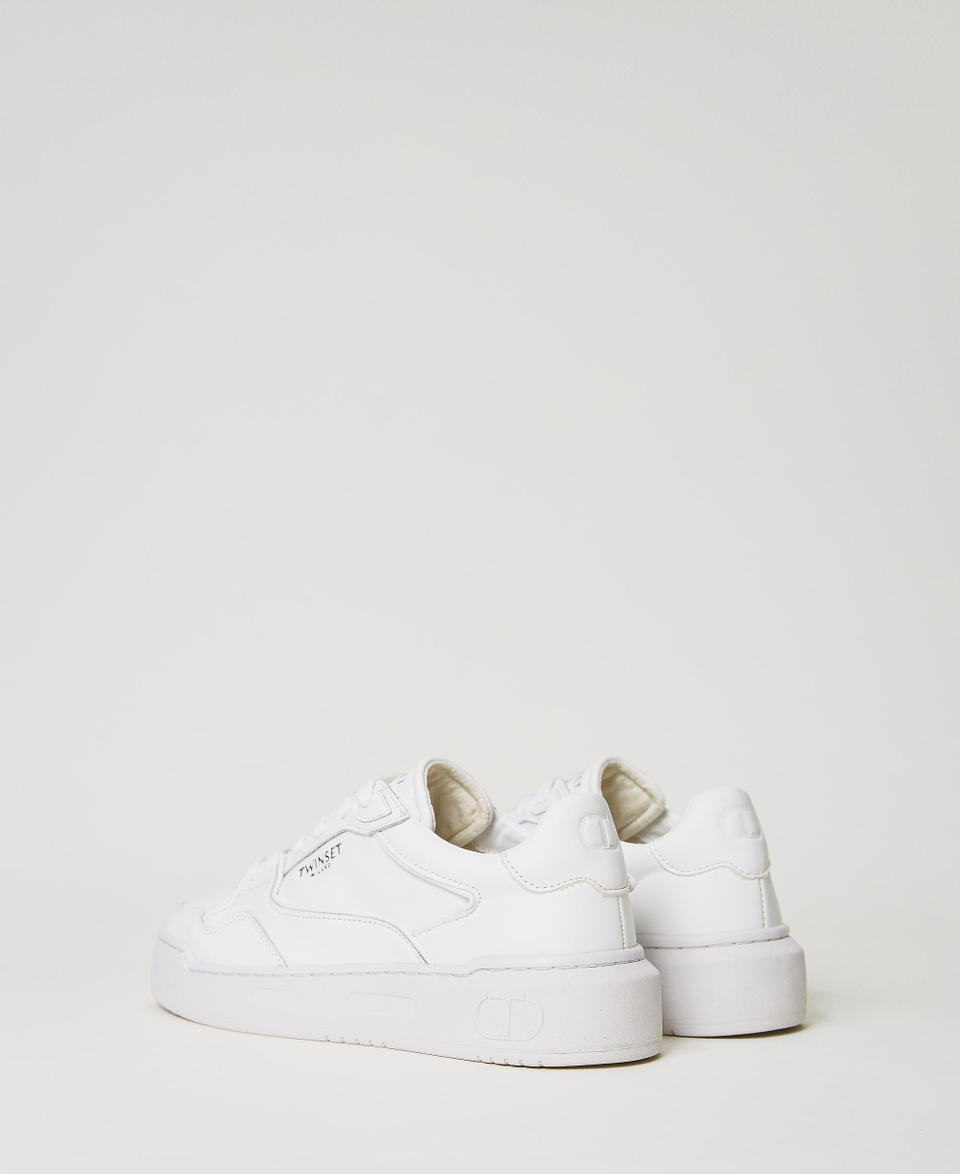 Trainers with contrasting logo White Woman 231TCP090_00001_03