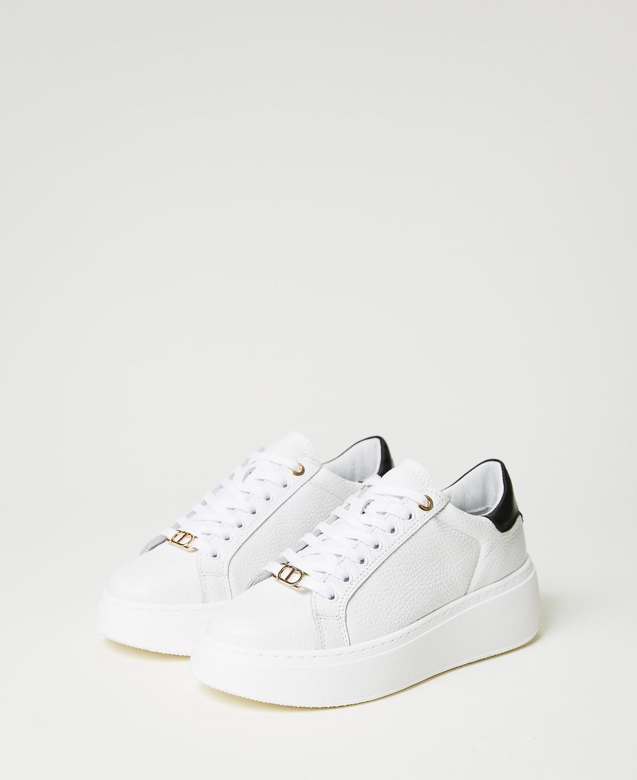 Leather trainers with contrasting heel Two-tone Optical White / Black Woman 231TCP110_01870_02