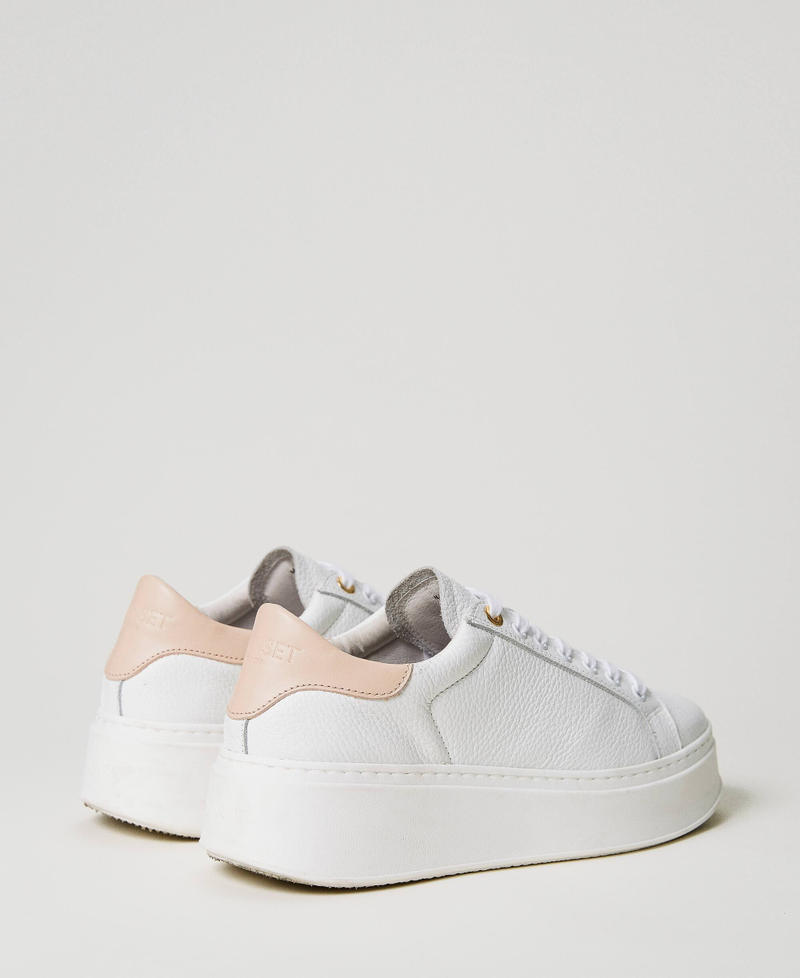 Leather trainers with contrasting heel Two-tone Optical White / Mousse Pink Woman 231TCP110_10380_03