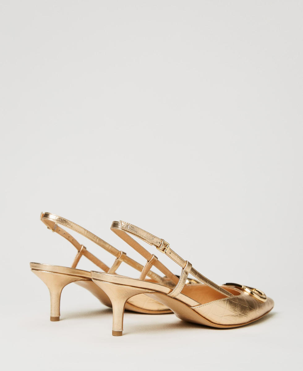 Slingback-Pumps aus Metallic-Leder