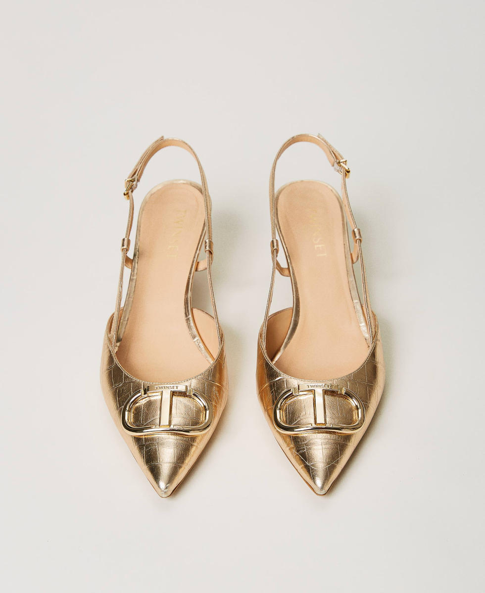 Slingback-Pumps aus Metallic-Leder