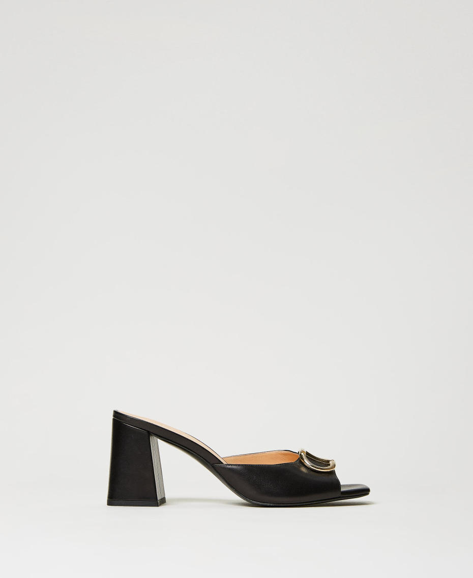 Sandali mules in pelle con Oval T Nero Donna 231TCP126_00006_01