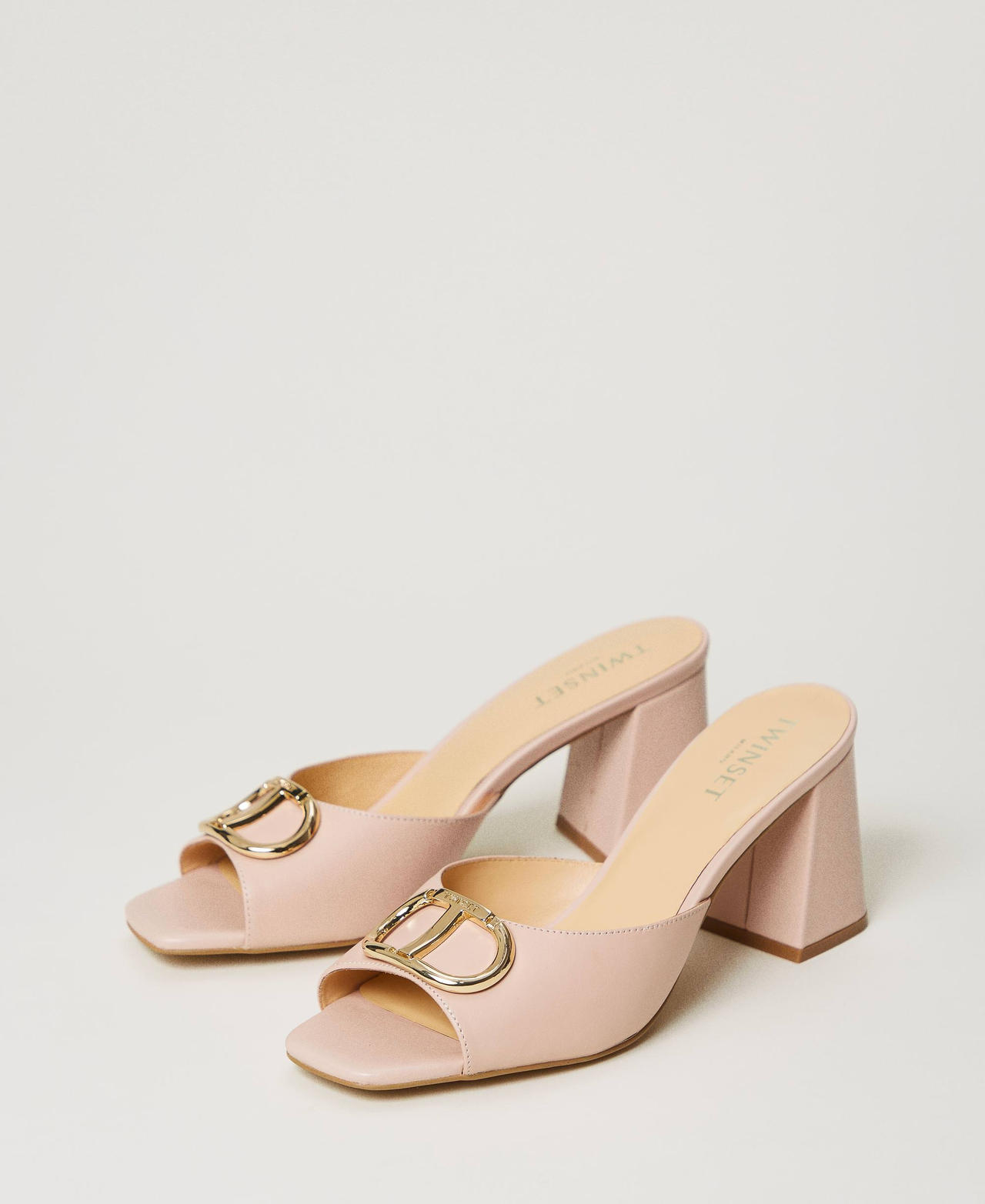 Leather mules with Oval T Mousse Pink Woman 231TCP126-02