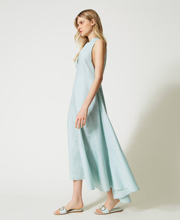 Leather slides with Oval T