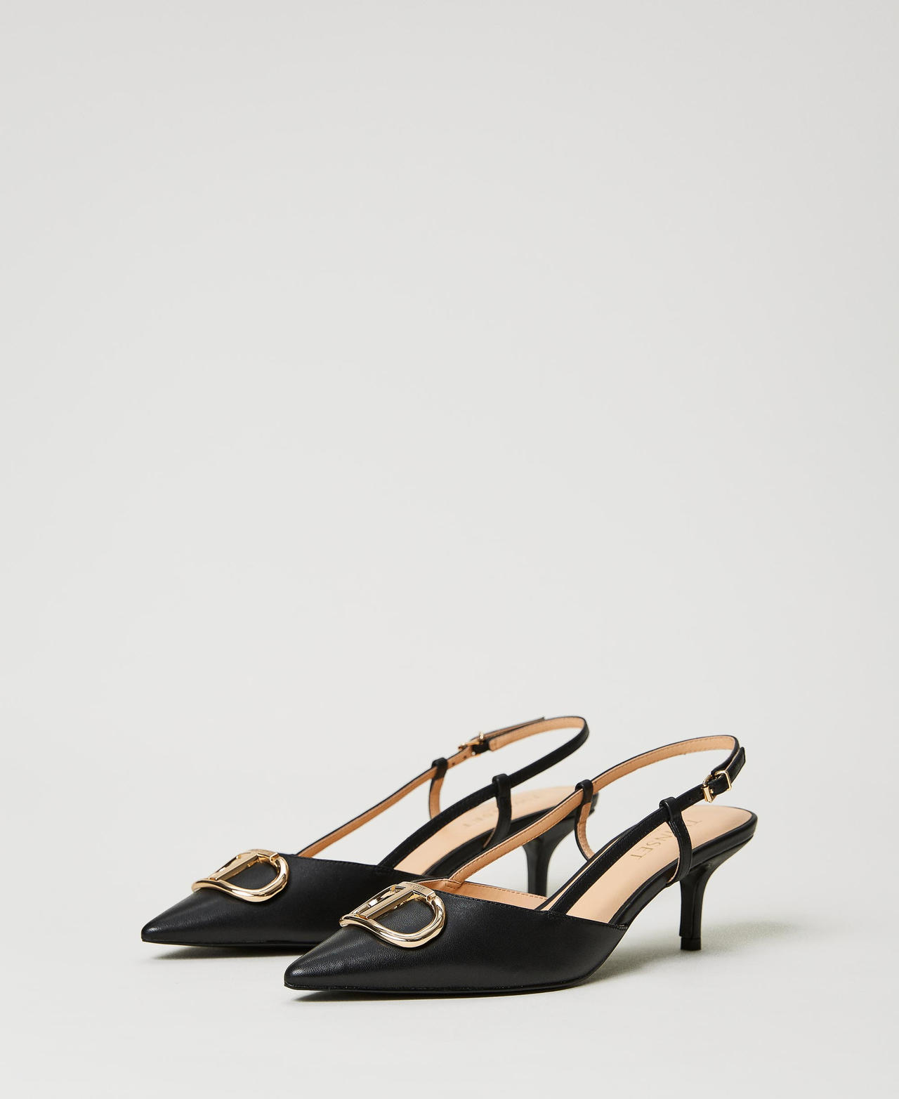 Zapatos de salón destalonados de piel con Oval T Beige «Cáñamo Claro» Mujer 231TCP12E-02
