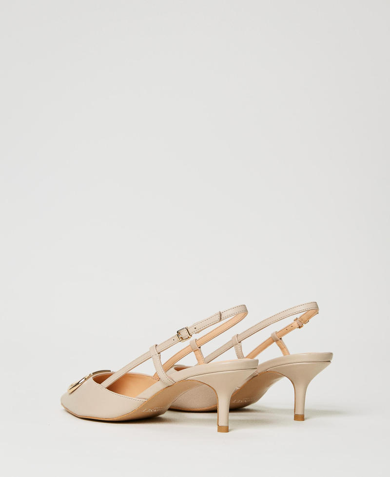 Escarpins slingbacks en cuir avec Oval T