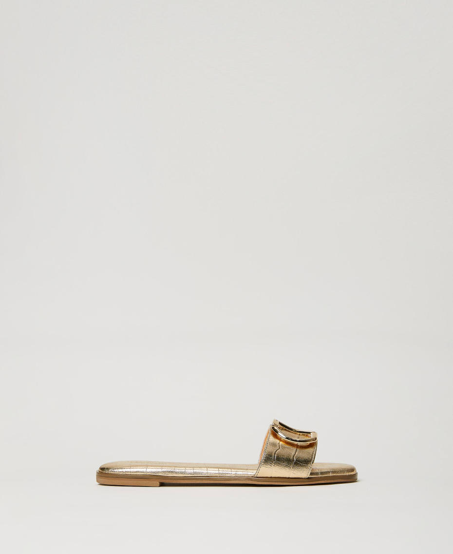 Laminated leather sandals with Oval T