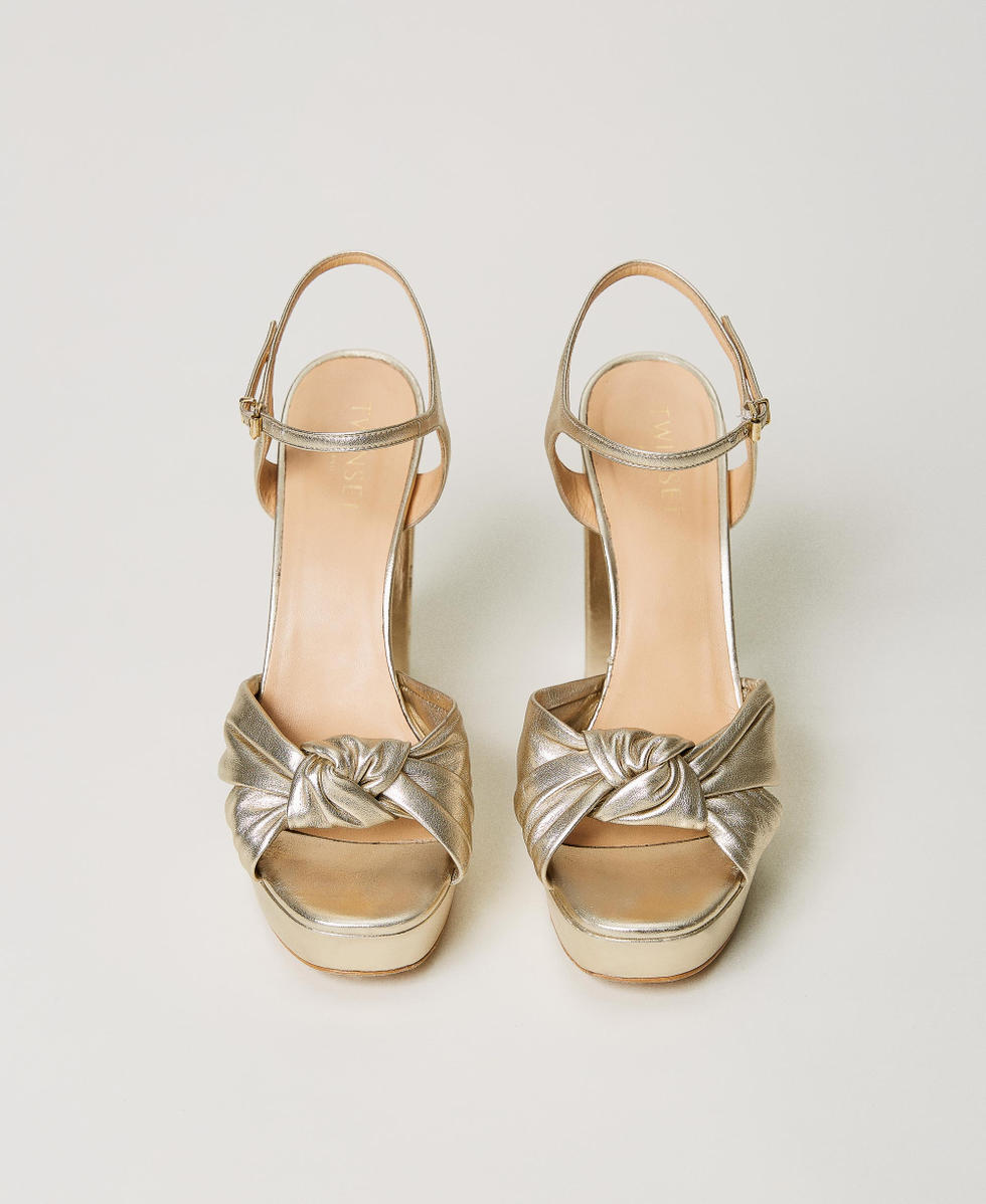 Sandali in pelle laminata con plateau Donna Oro TWINSET Milano
