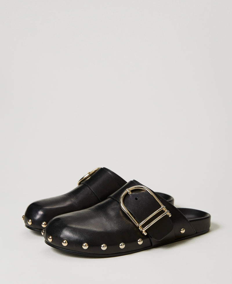 Leather mules with buckle