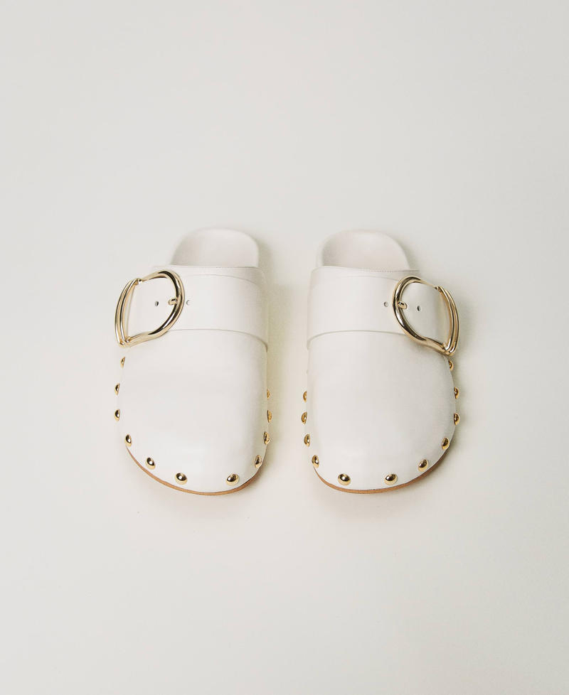 Sandales mules en cuir avec boucle