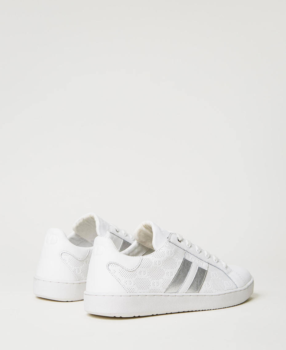 Ledersneaker mit Logoprägung