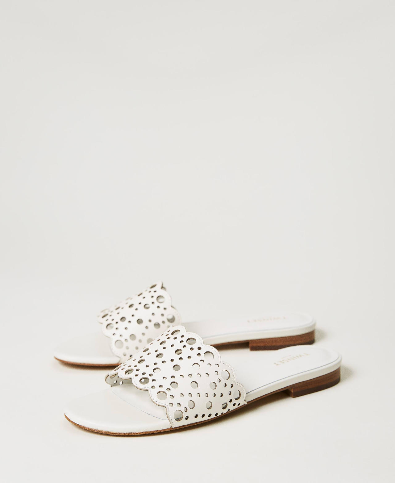 Sandali slide in pelle laserata Avorio Donna 231TCT170_00018_02