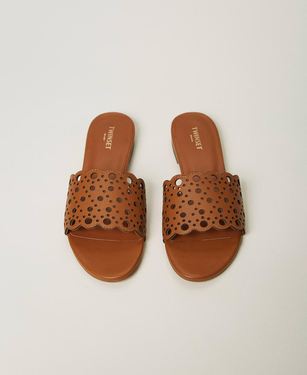 Sandales slides en cuir decoupe au laser Femme Marron TWINSET Milano