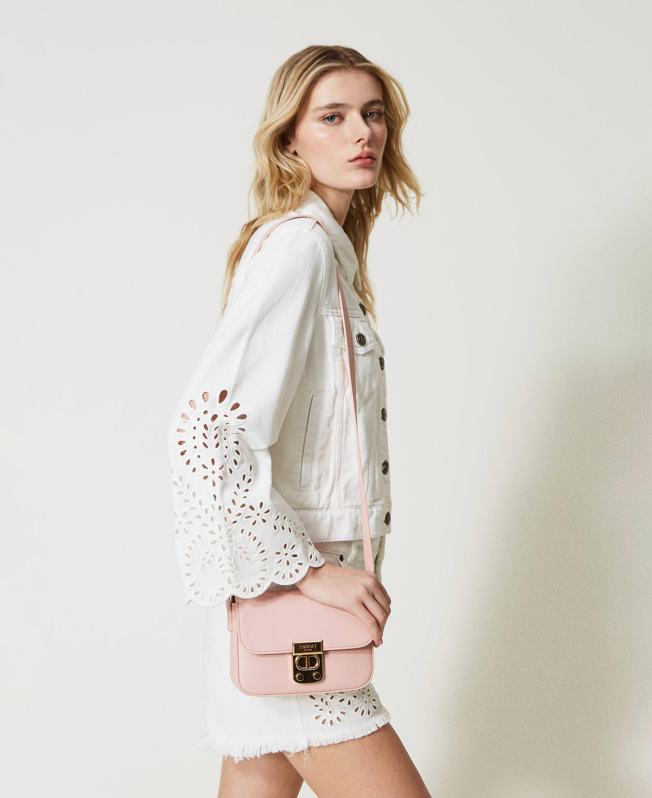 Borsa a tracolla 'Lovely' con chiusura Oval T Rosa Parisienne Donna 231TD8271_00714_0S