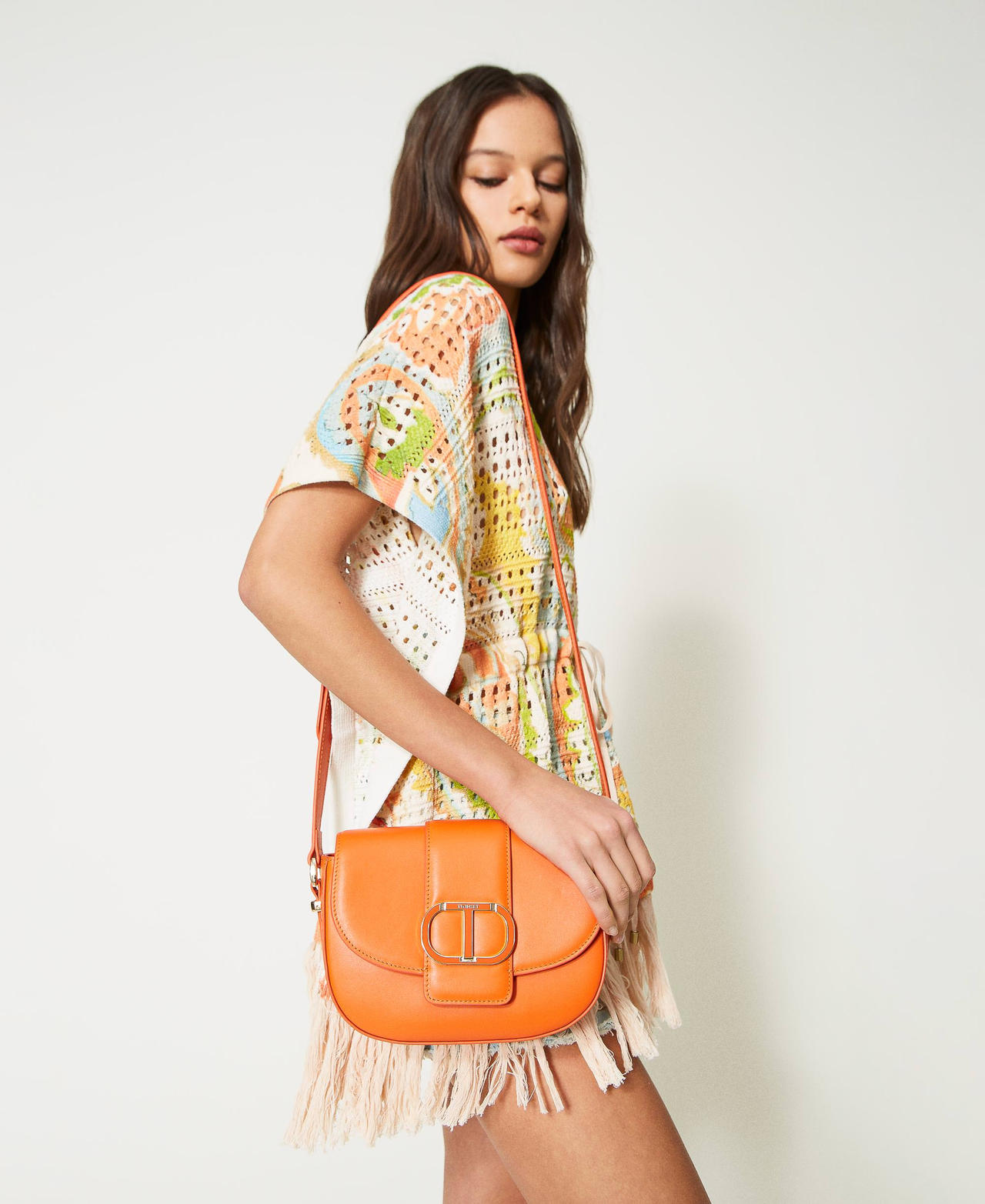Borsa a tracolla 'Amie' a mezzaluna in pelle Arancio Donna 231TD8440_03345_0S