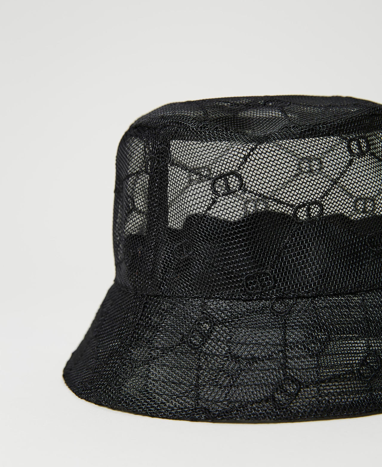 Mesh fisherman's hat with Oval T Black Woman 231TO5036-03