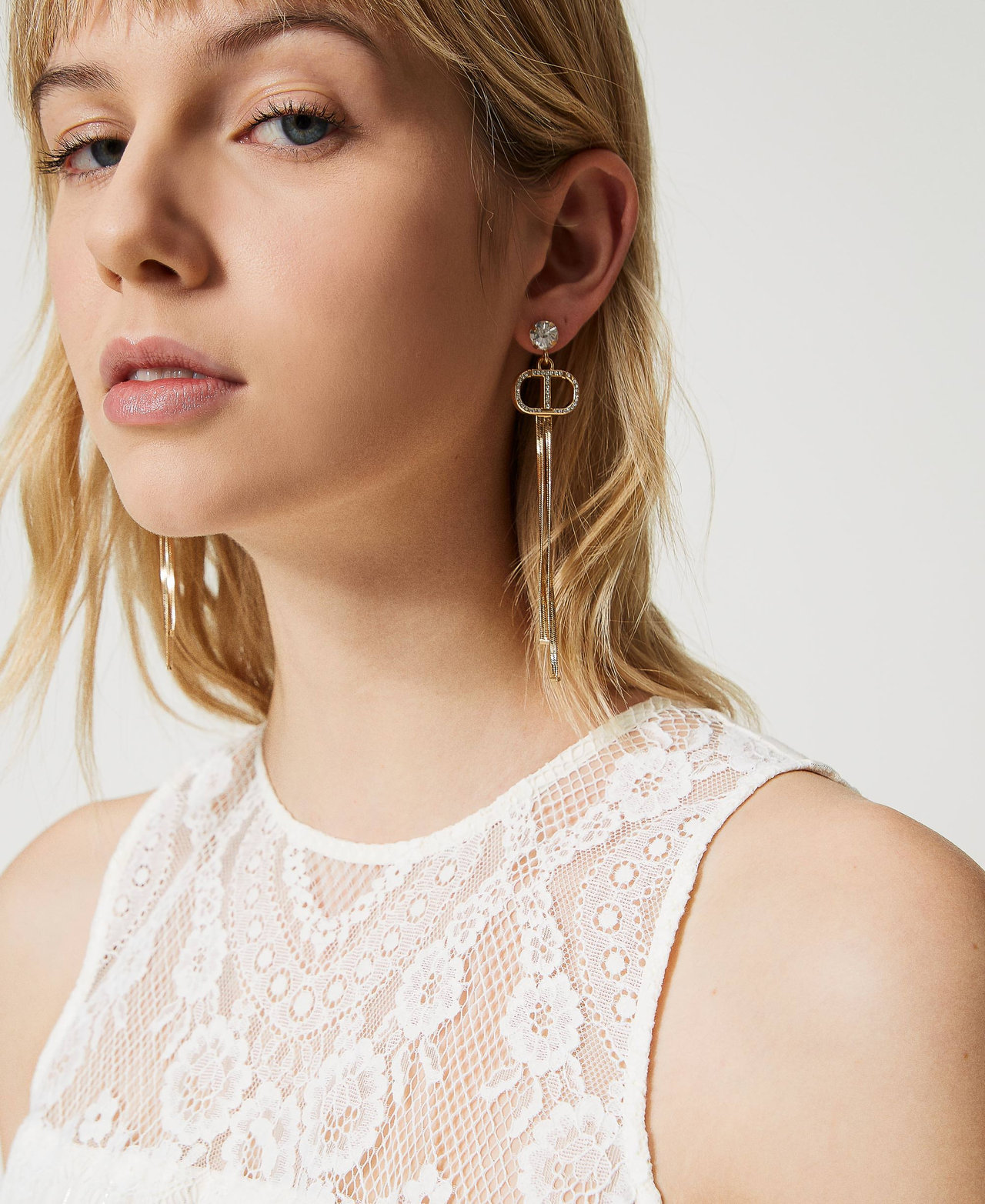 Orecchini con pendenti e Oval T strass