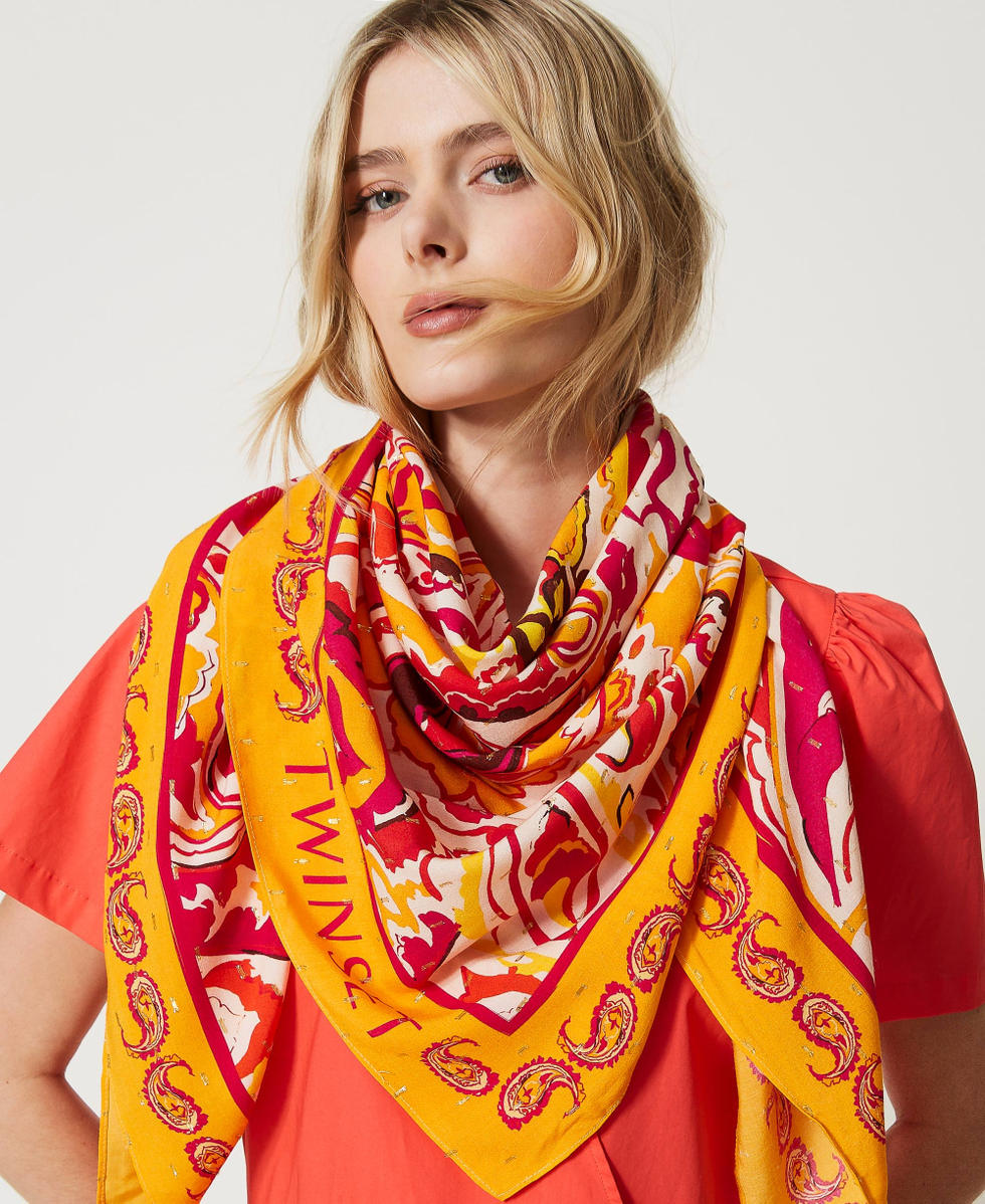 Kefiah with paisley print and logo